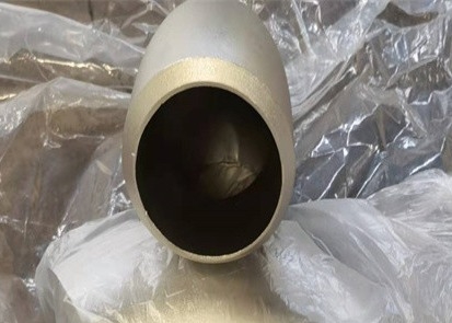 लघु त्रिज्या स्टेनलेस स्टील कोहनी निर्बाध एसएस पाइप 4 इंच GOST