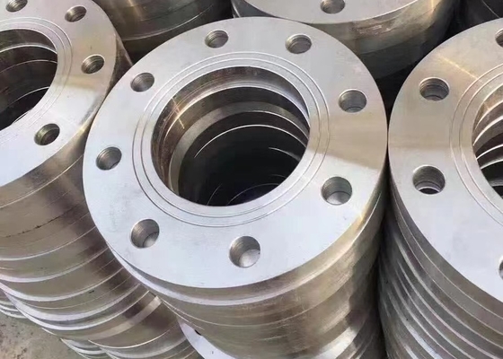 ASME Pn100 Dn100 जाली कार्बन स्टील निकला हुआ किनारा फ्लैट स्लिप ऑन राइज़्ड फेस वेल्ड नेक