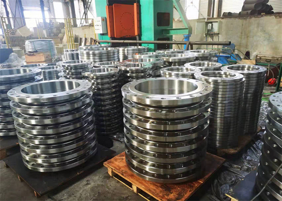PN16 PN40 कार्बन स्टील निकला हुआ किनारा कक्षा 2500 Q235 लंबी वेल्ड गर्दन