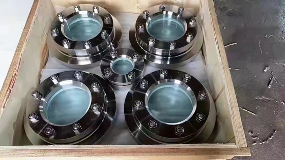 स्पष्ट लाह जाली इस्पात निकला हुआ किनारा 15mm-1220mm कार्बन स्टील निकला हुआ किनारा पर पर्ची: