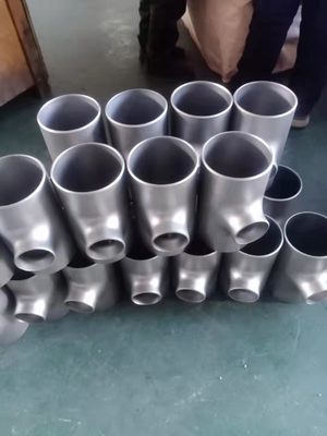 SCH40 SCH80 बट वेल्ड रिड्यूसिंग टी SS321 A403 WP304 बराबर सीधा